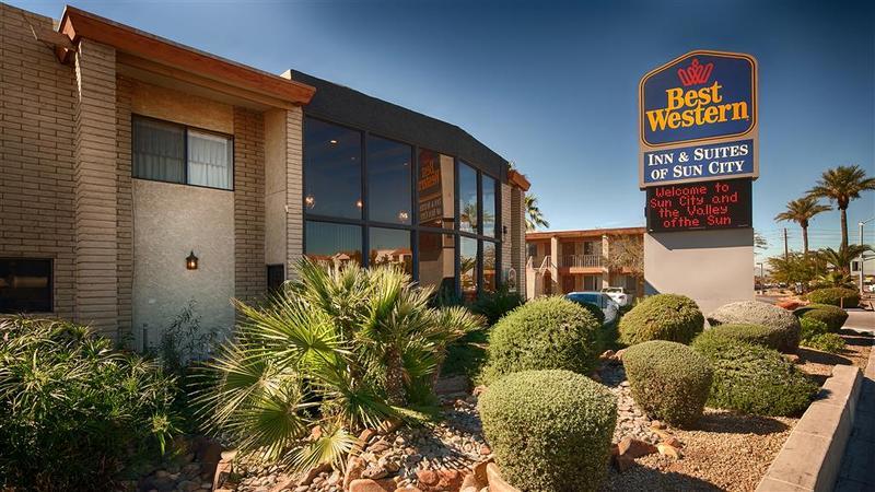 Quality Inn & Suites Phoenix Nw - Sun City Youngtown Exterior foto